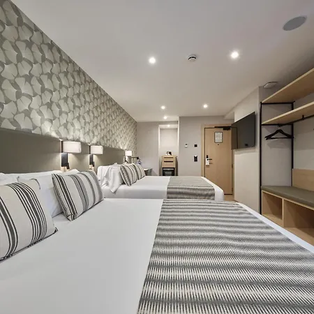 Catalonia Park Gueell Hotel Barcelona Room photo