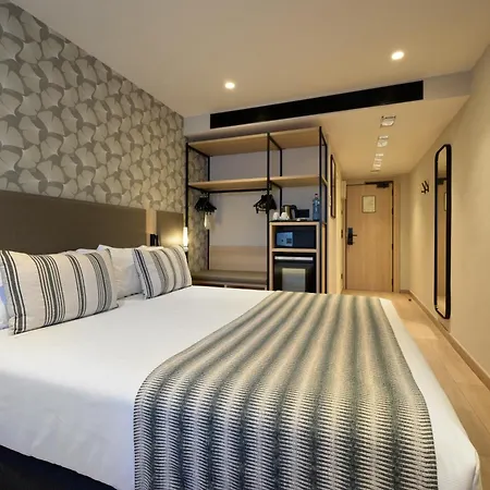 Catalonia Park Gueell Hotel Barcelona Room photo