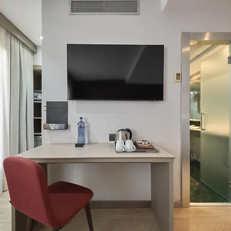 Catalonia Park Gueell Hotel Barcelona Room photo