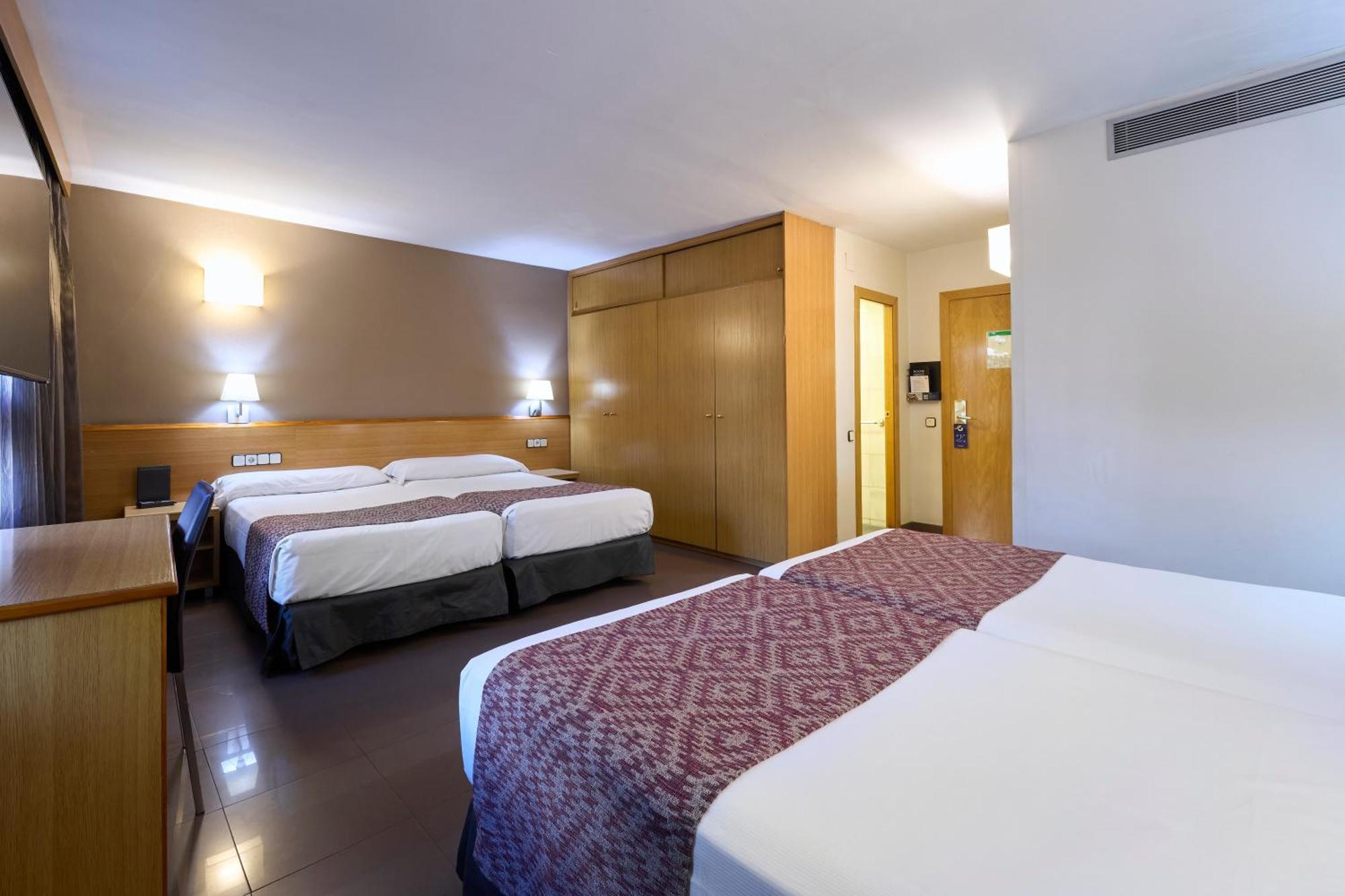 Hotel Catalonia Park Gueell